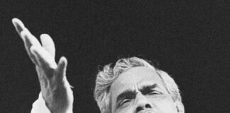 क़दम मिला कर चलना होगा – Remembering Shri Atal Bihari Vajpayee through his poems